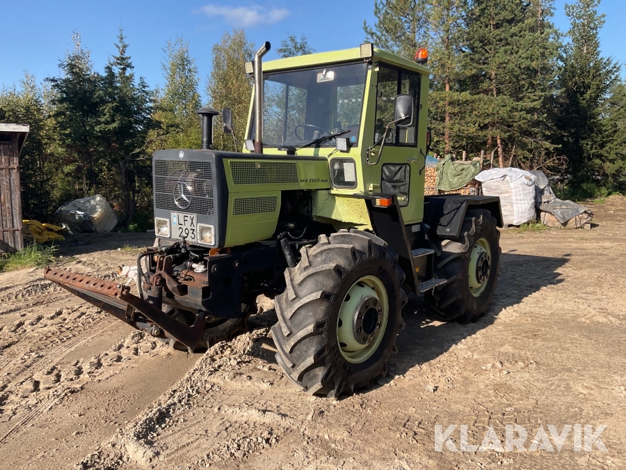Traktor MB Trac 900