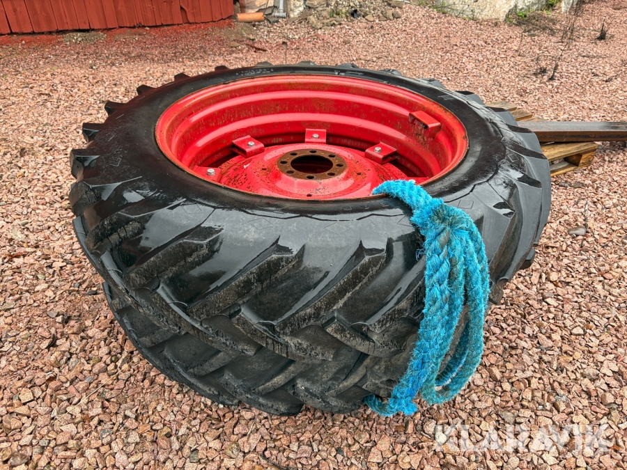 Traktordäck Goodyear 14.9-38