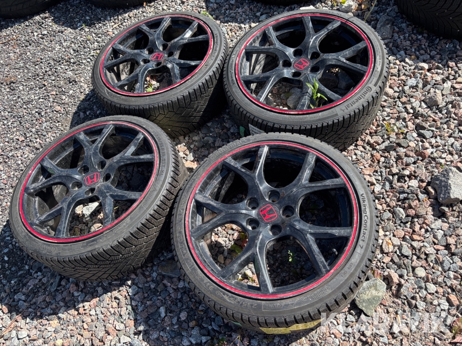 Däck med fälg Continental 235/35-19, 4st