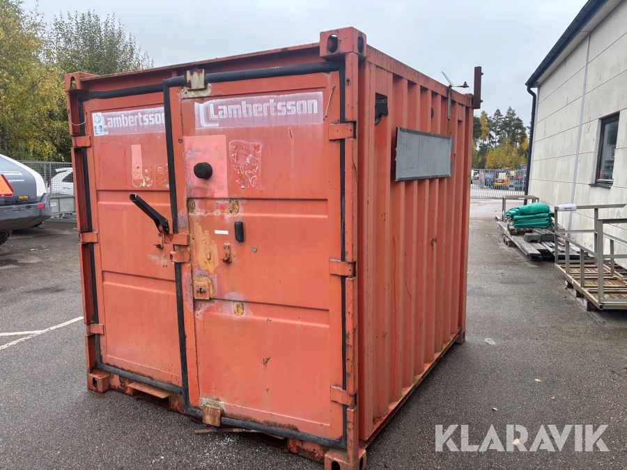 Container 8fot isolerad