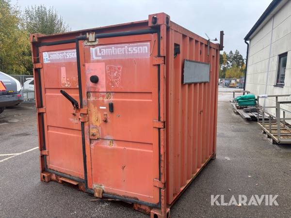 Container 8fot isolerad