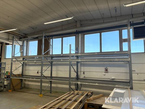 Pallställage 32 pallplatser