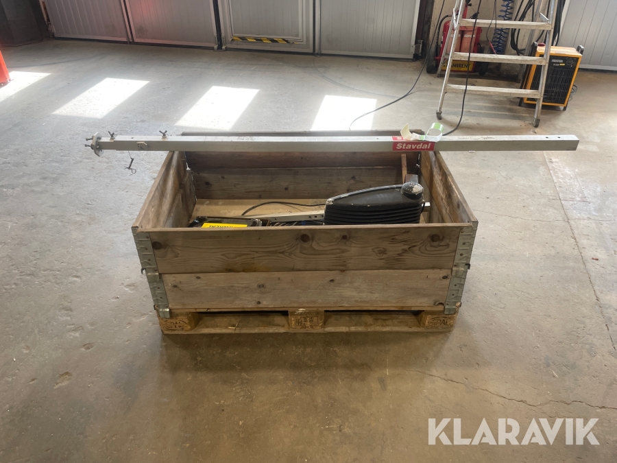 Belysningsmast El-Björn CM5000 5m container fäste