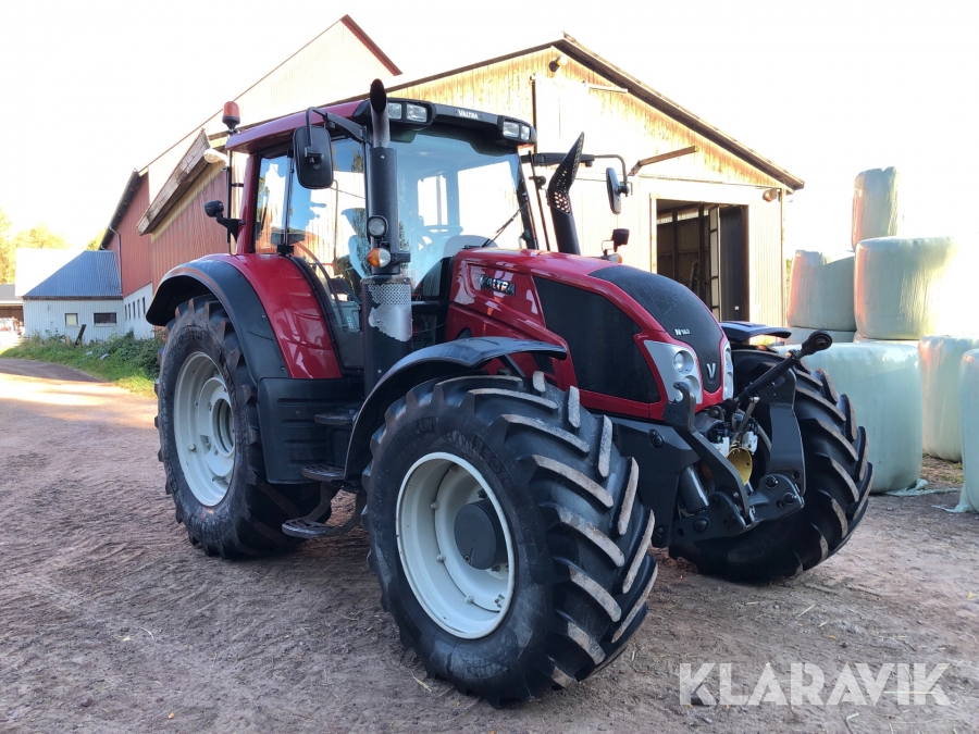 Traktor Valtra N163 Direct