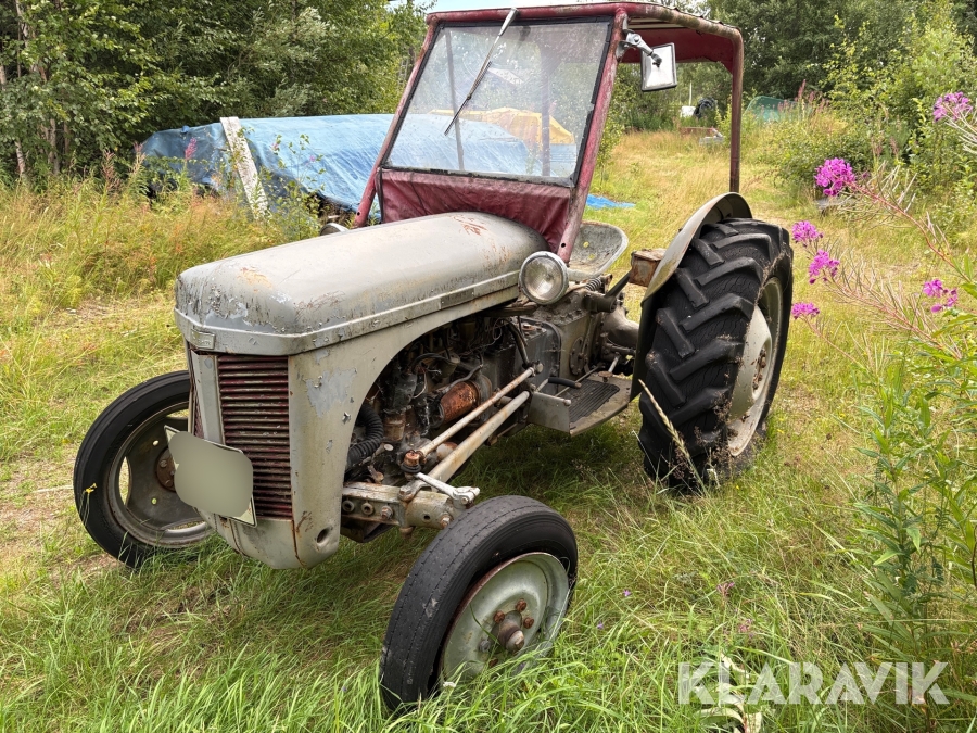 Veterantraktor Feguson Grålle