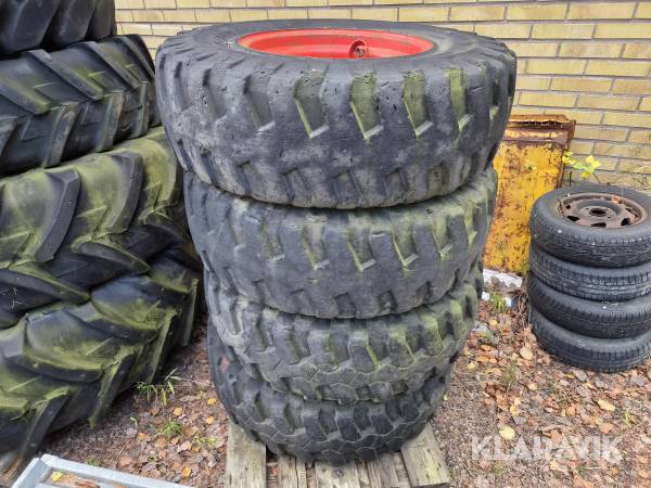 Entreprenadhjul 4st Volvo L35 Michelin 335/80R20 XZSL
