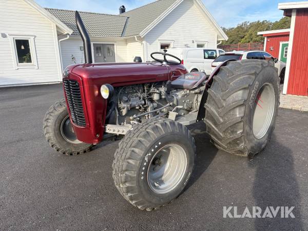 Traktor Massey Ferguson 35