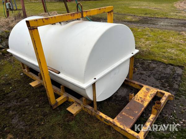 Tank med ram ca 1,4 kubik