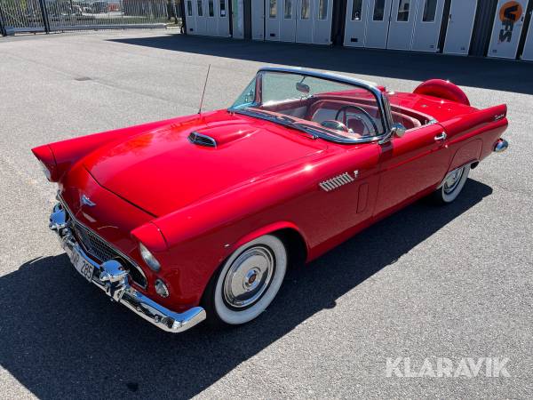 Veteranbil Ford Thunderbird Cab