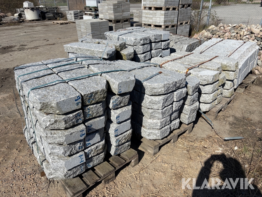 Parti granitkantsten - ca 128 stenar