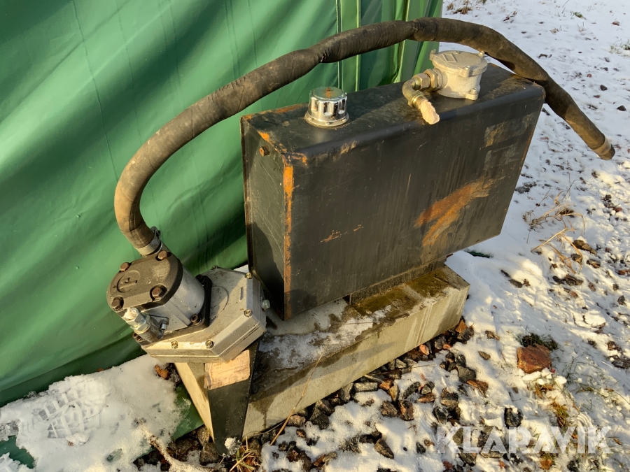 Hydraulpump kraftuttagsdriven   med tank