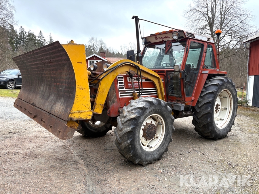 Traktor Fiat 110-90 DT