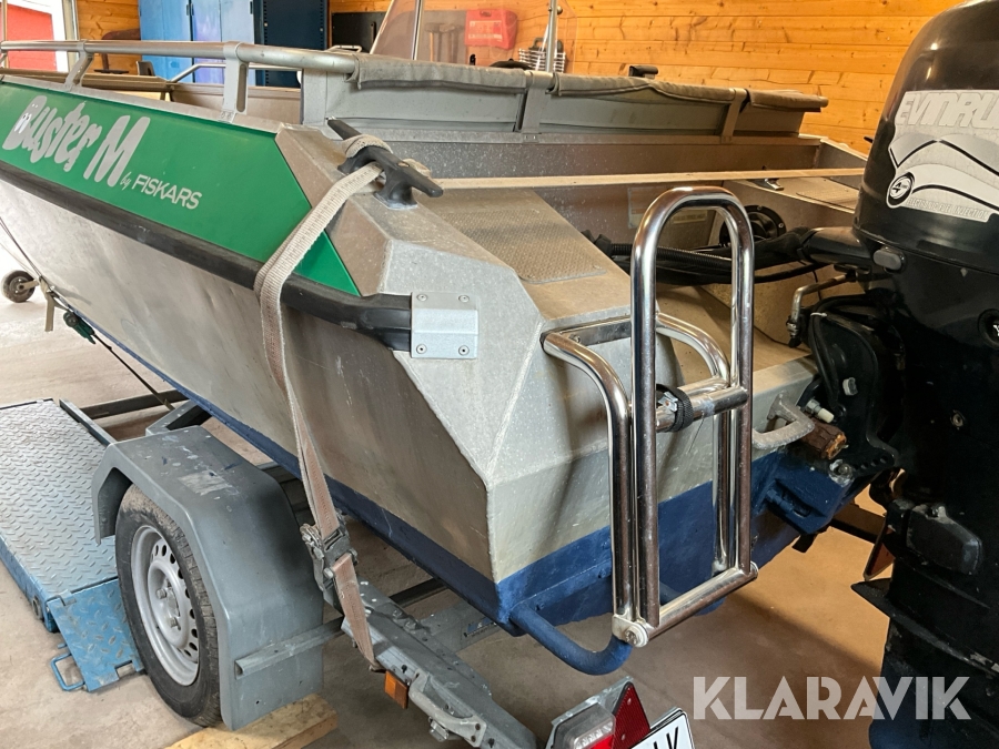 Styrpulpet/motorbåt Buster M