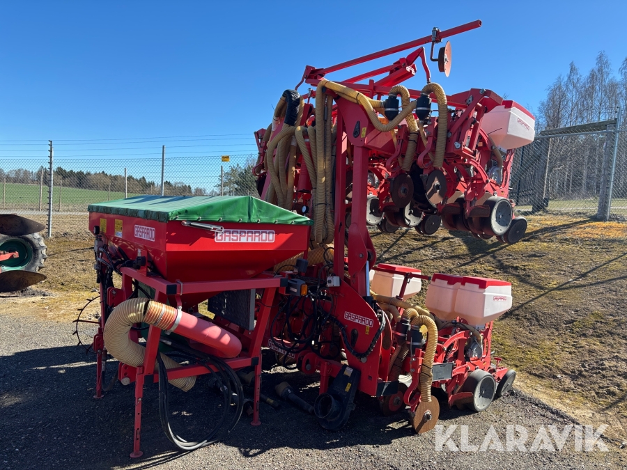 Majssåmaskin Gaspardo Manta XL - Med tillhörande frontbalja