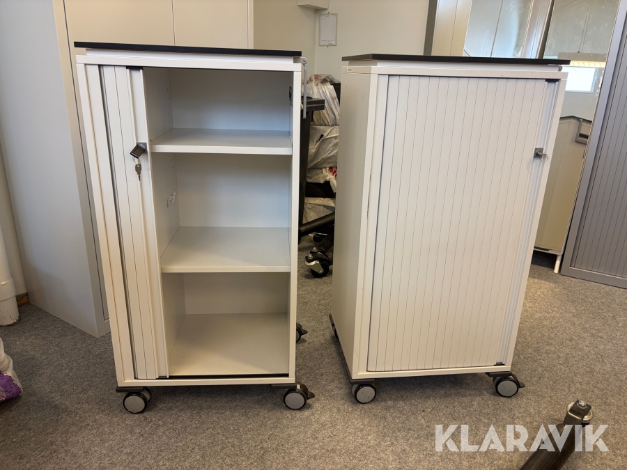 Förvaringsskåp SteelCase med nyckel 2 st