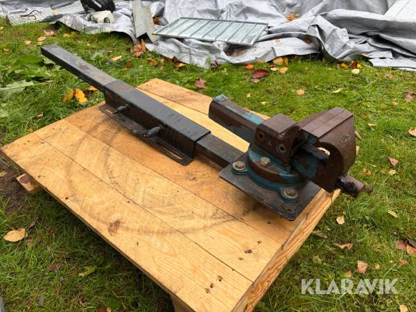 Skruvstäd
