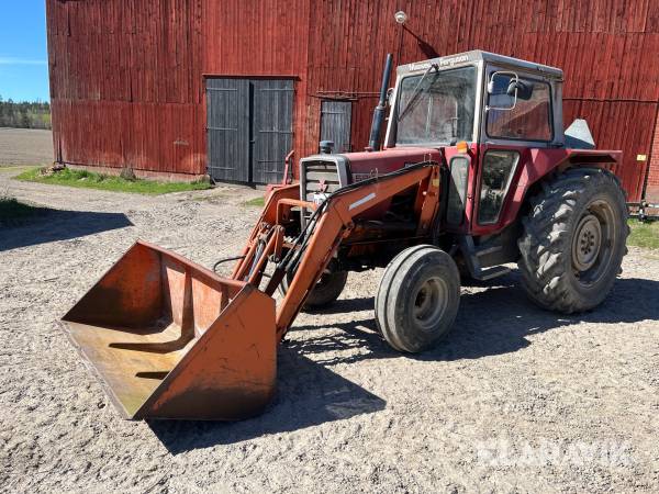 Traktor Massey Ferguson 590 med lastare & redskap