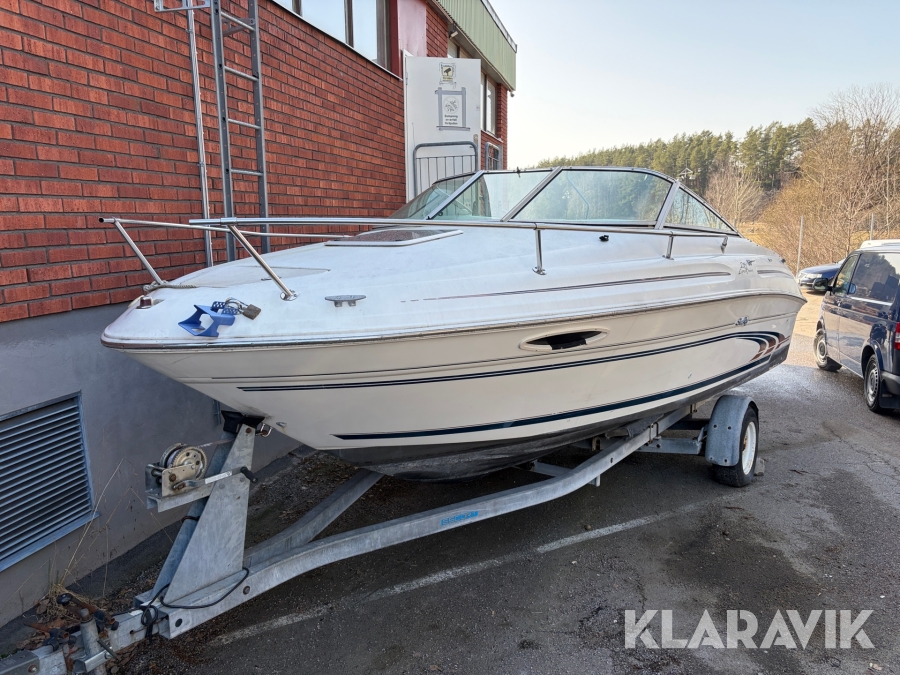 Motorbåt SeaRay 215 Express Cruiser