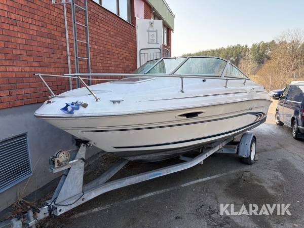 Motorbåt SeaRay 215 Express Cruiser