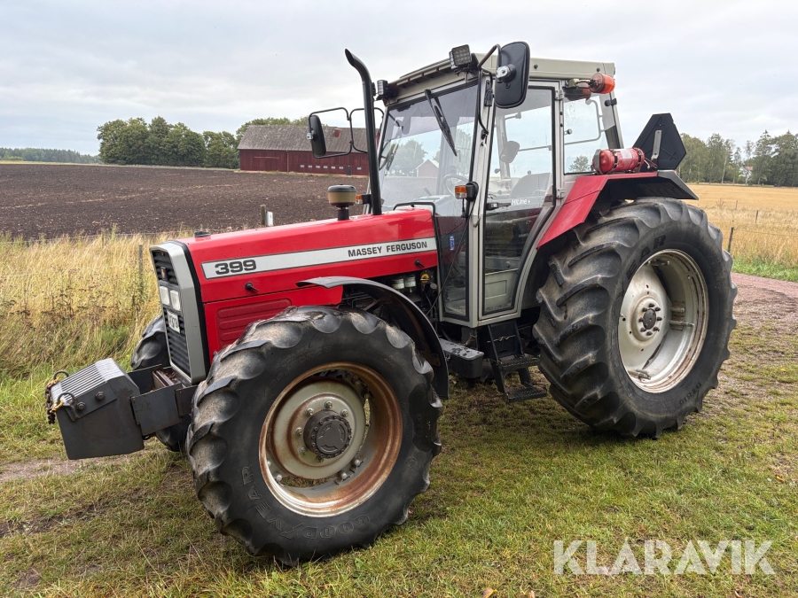 Traktor Massey Ferguson 399
