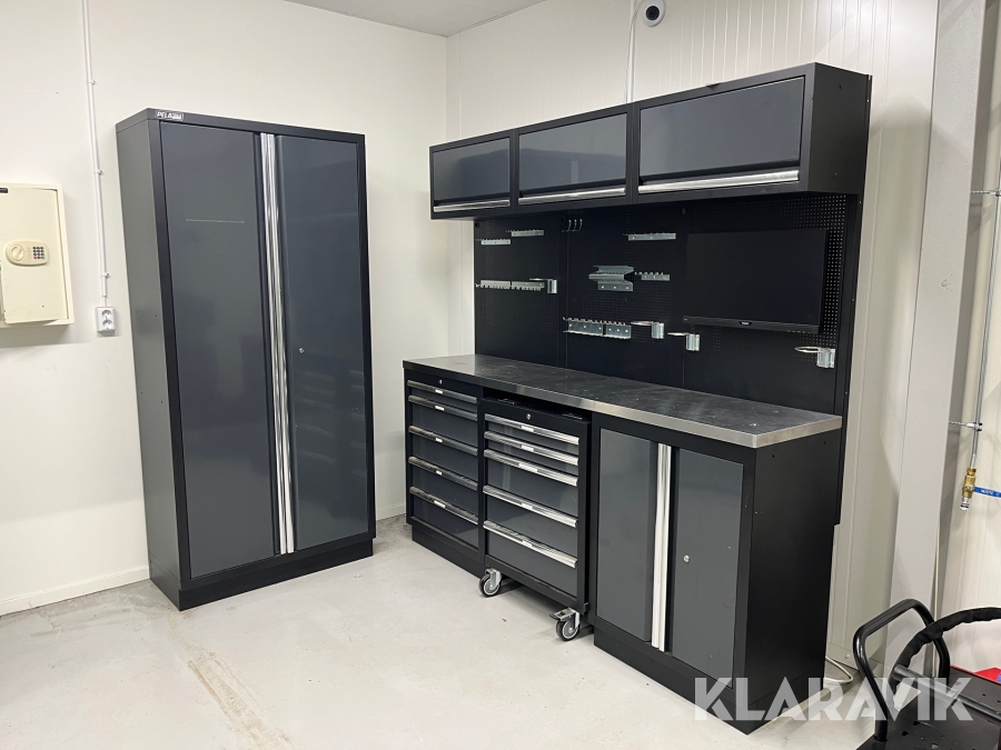 Verkstadsinredning Pela Tools Sweden med skärm