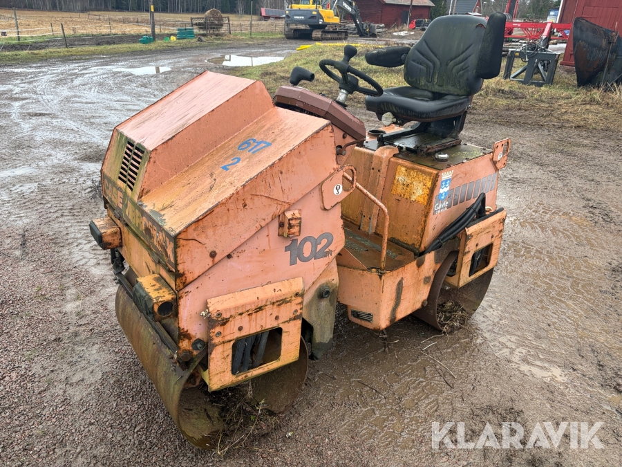 Vält Case Vibromax 102