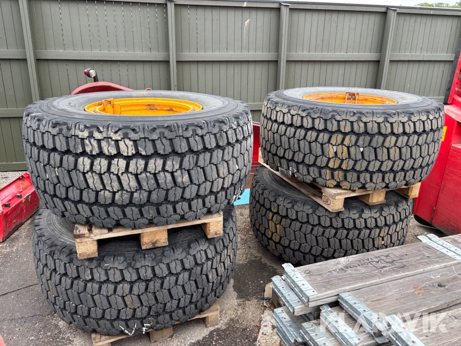 Entrepenaddäck Bridgestone v-Steel Snow Wedge 600/65R25