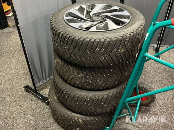 Däck och fälg Goodyear Ultragrip Ice Arctic 4st