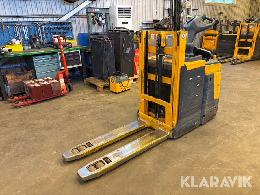 Truck Staplare Jungheinrich ERD 220