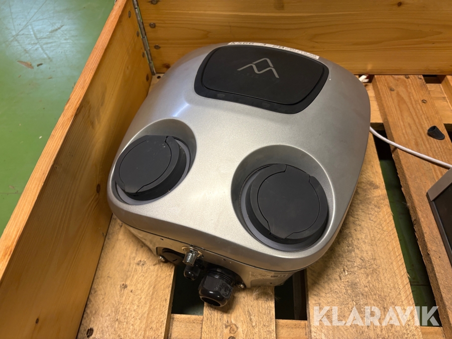 Laddbox Charge Amps Aura 2x22kW