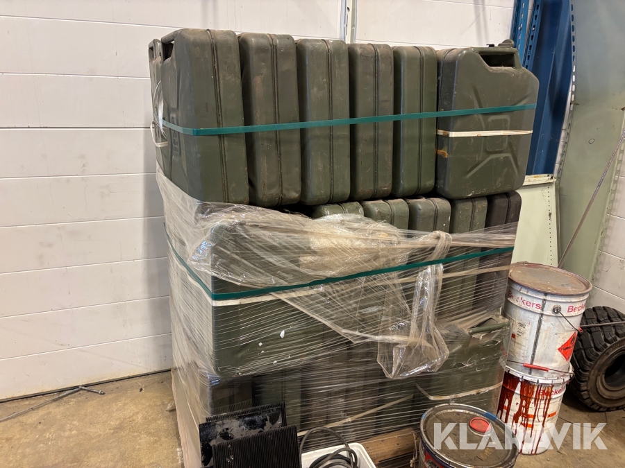 Pall med Jeepdunkar 45x20Liter