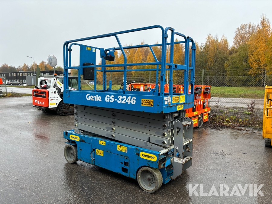 Saxlift med utskjut Genie GS-3246