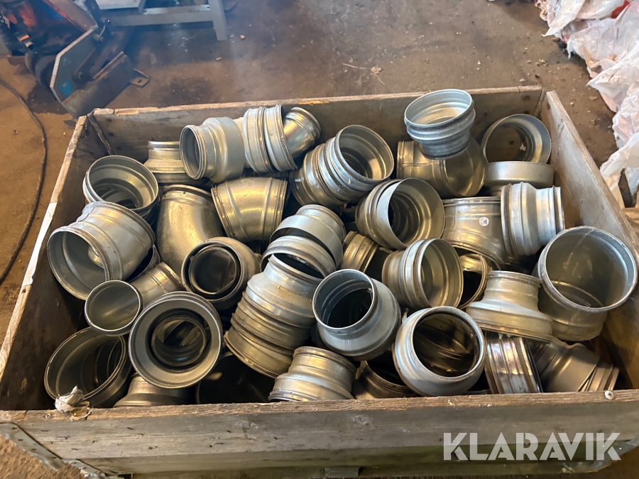 Parti kopplingar / krökar till ventilation samt isolering 10 rullar.