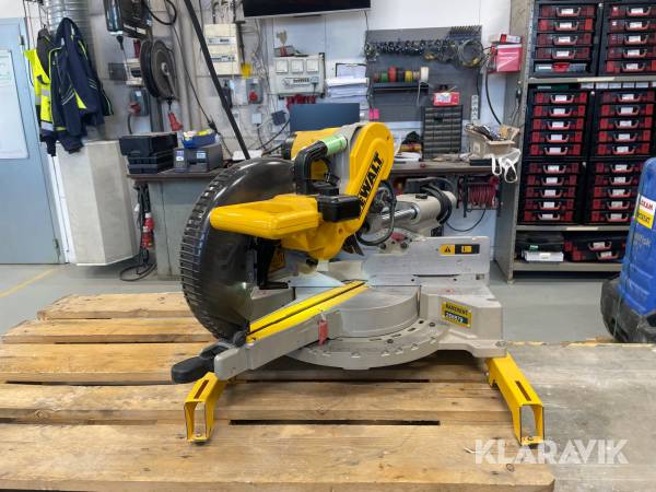 Kap&geringsåg Dewalt DW 717XPS