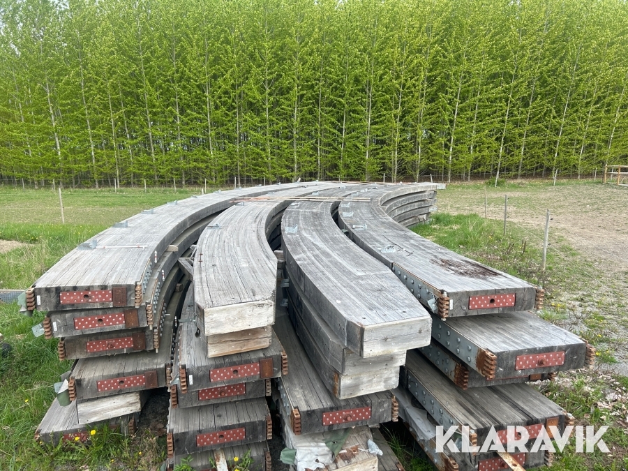 Limträstomme 25x42x12 m ridhus Töreboda Limträ