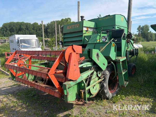Skördetröska Aktiv M800