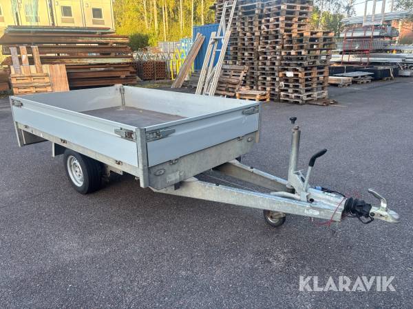 Personbilssläp Henra PL13A