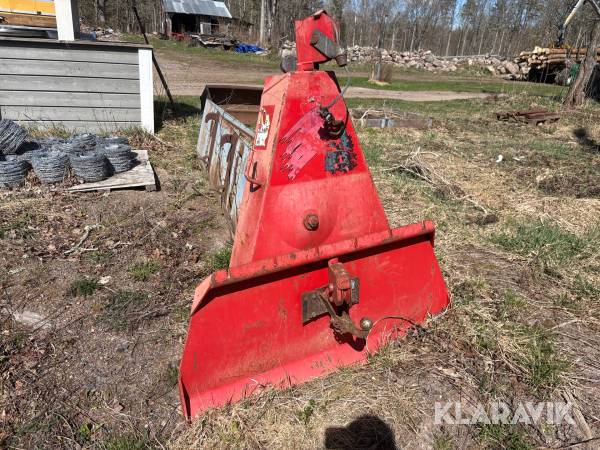 Lunningsvinsch Farmi Forest JL351P traktormonterad