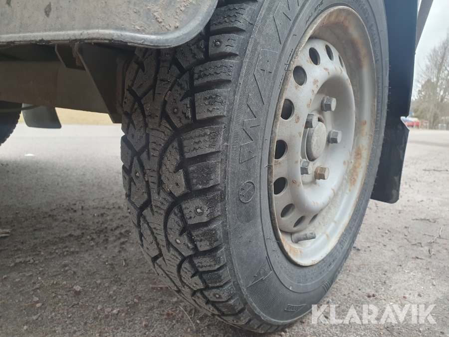 Personbilssläp med gallergrindar Brenderup