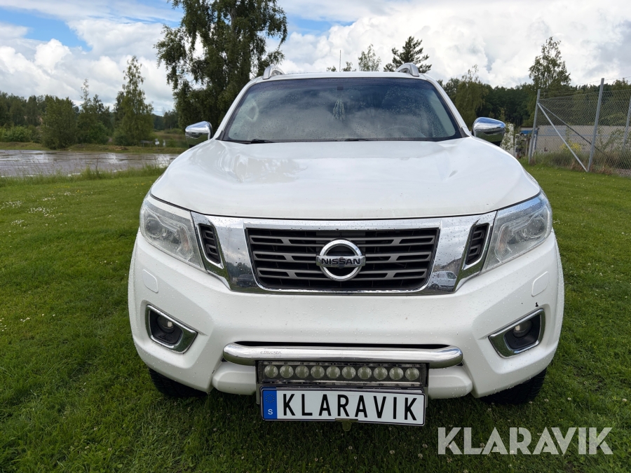 Pickup Nissan Navara Dubbelhytt 2.3 dCi 4WD Automatisk 190 hk med flakkåpa