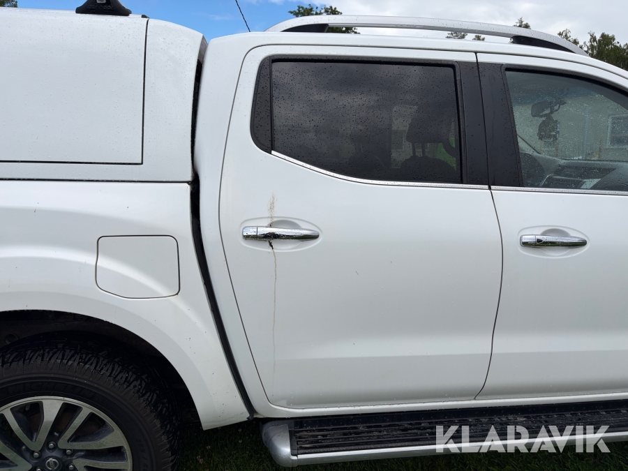 Pickup Nissan Navara Dubbelhytt 2.3 dCi 4WD Automatisk 190 hk med flakkåpa