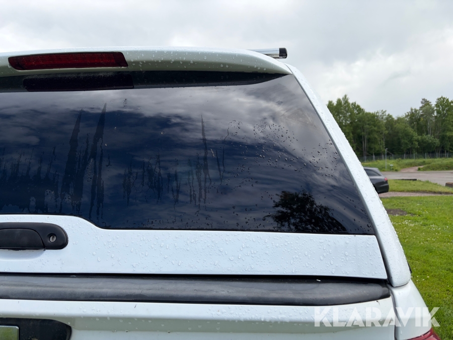 Pickup Nissan Navara Dubbelhytt 2.3 dCi 4WD Automatisk 190 hk med flakkåpa