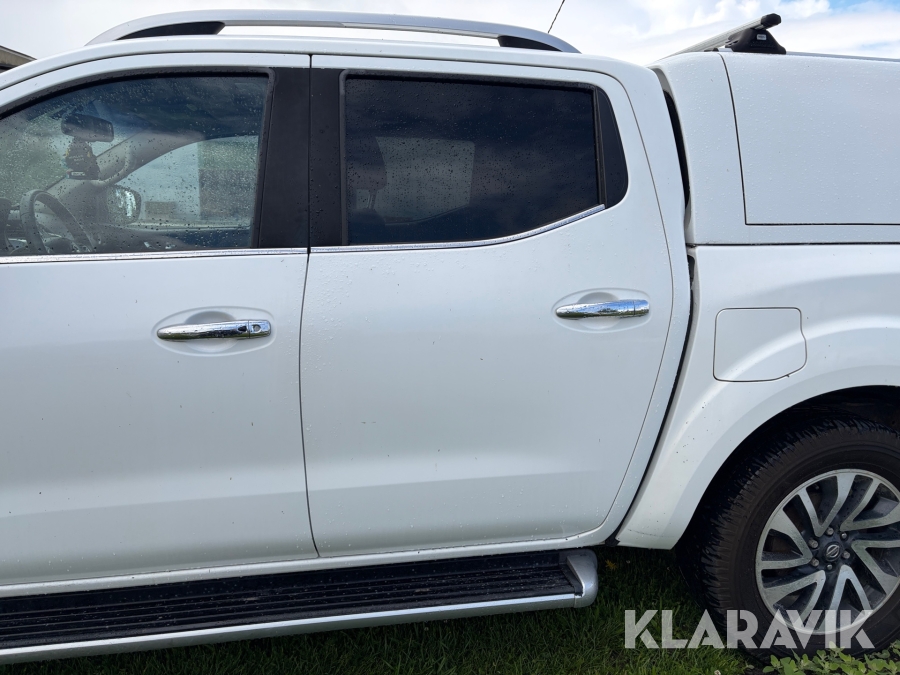Pickup Nissan Navara Dubbelhytt 2.3 dCi 4WD Automatisk 190 hk med flakkåpa