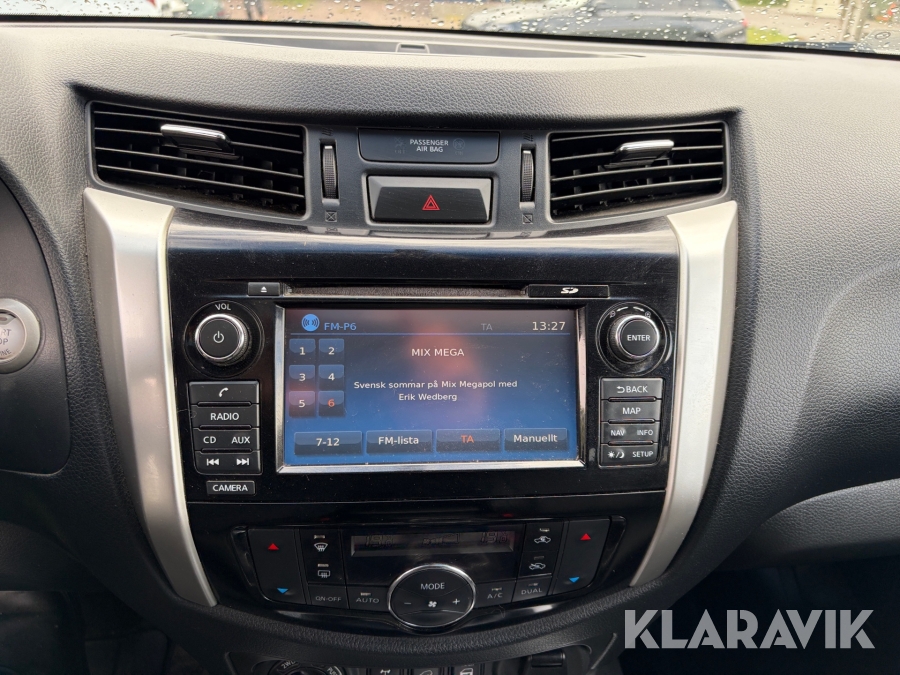 Pickup Nissan Navara Dubbelhytt 2.3 dCi 4WD Automatisk 190 hk med flakkåpa