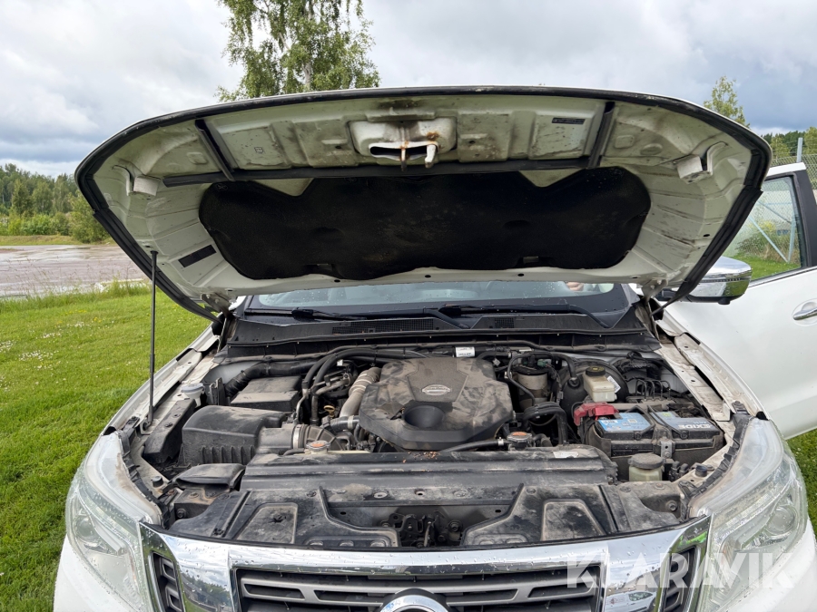 Pickup Nissan Navara Dubbelhytt 2.3 dCi 4WD Automatisk 190 hk med flakkåpa