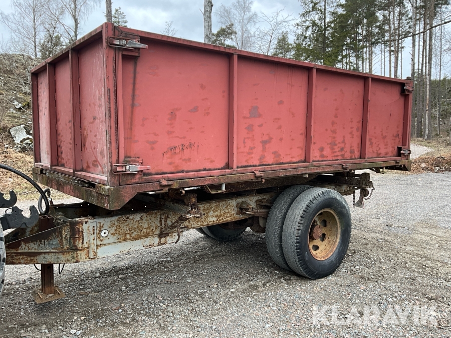 Traktorkärra med tipp 8 kubik