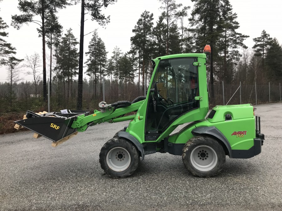 Lastmaskin AVANT 750