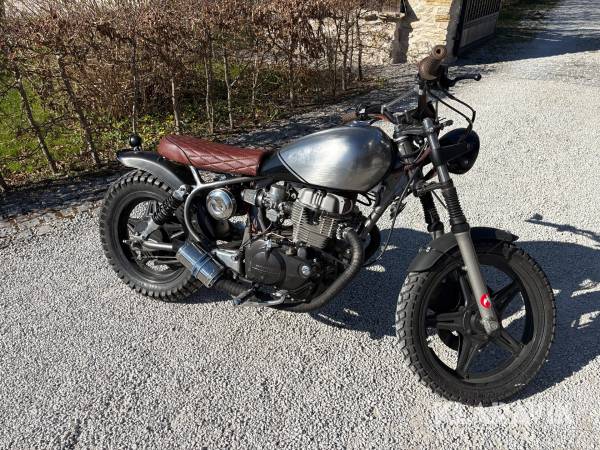 Motorcykel Honda CM 400 T NC 01 ombyggd Scrambler