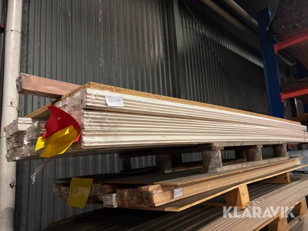 Sockel R2 12x42x2700mm vit 230st