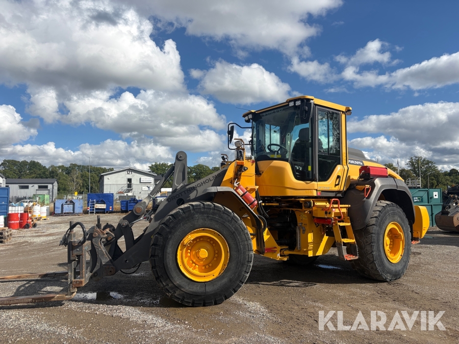 Hjullastare Volvo L120H med skopor & gafflar